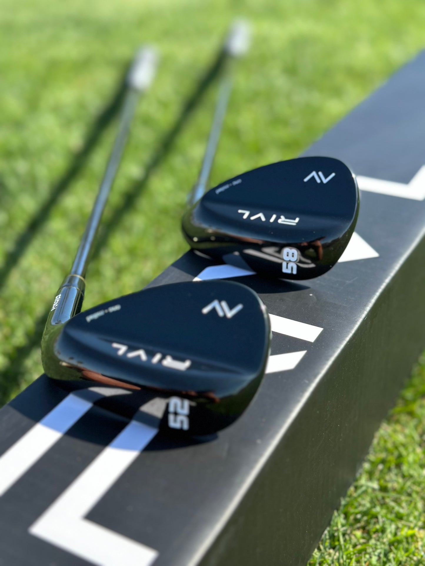 50° black wedge I 8° bounce