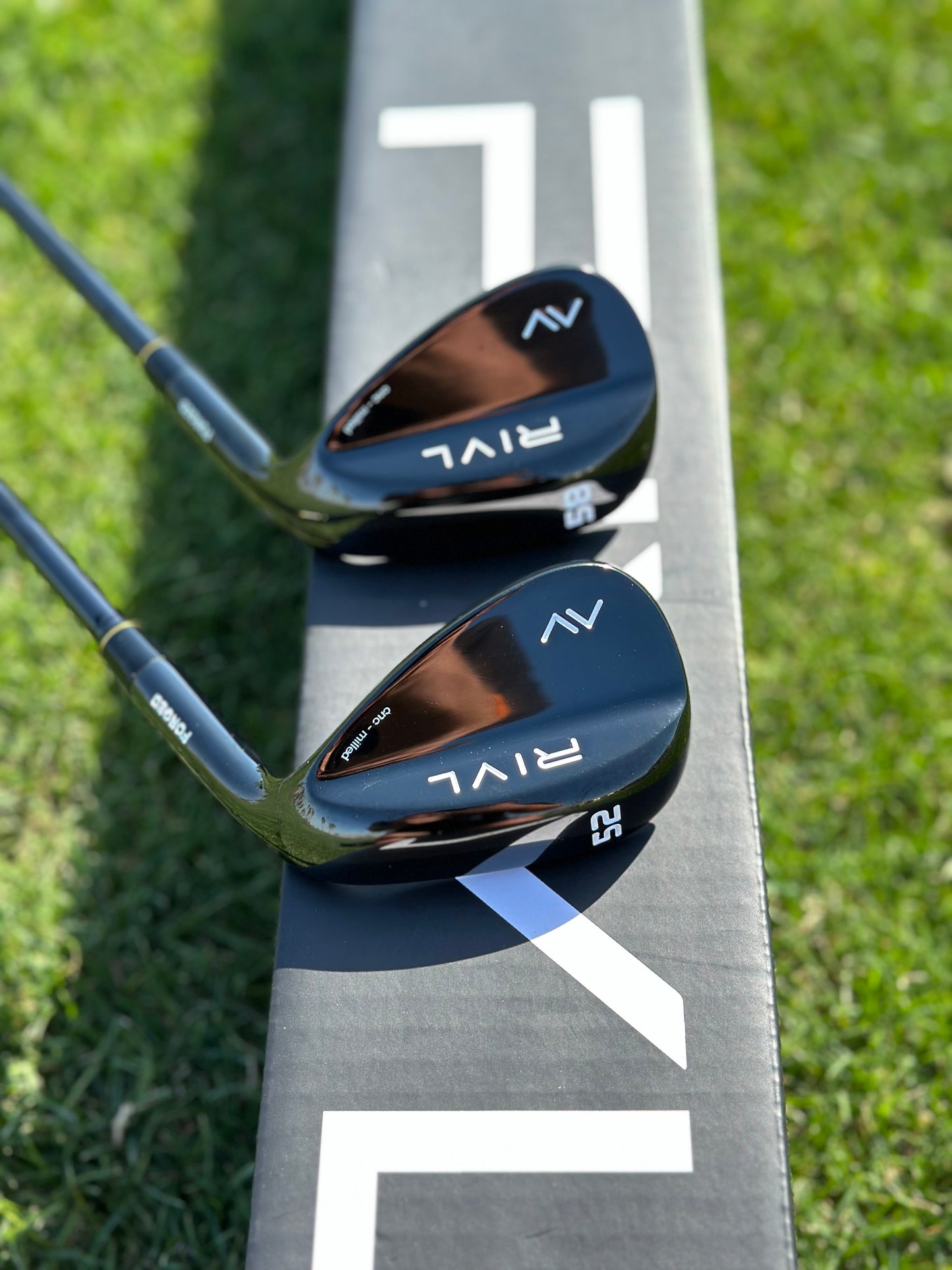 56° black wedge I 12° bounce